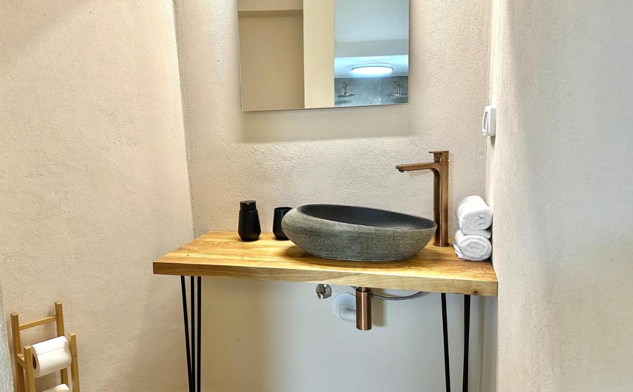 Knight House Akko Apartment ภายนอก รูปภาพ